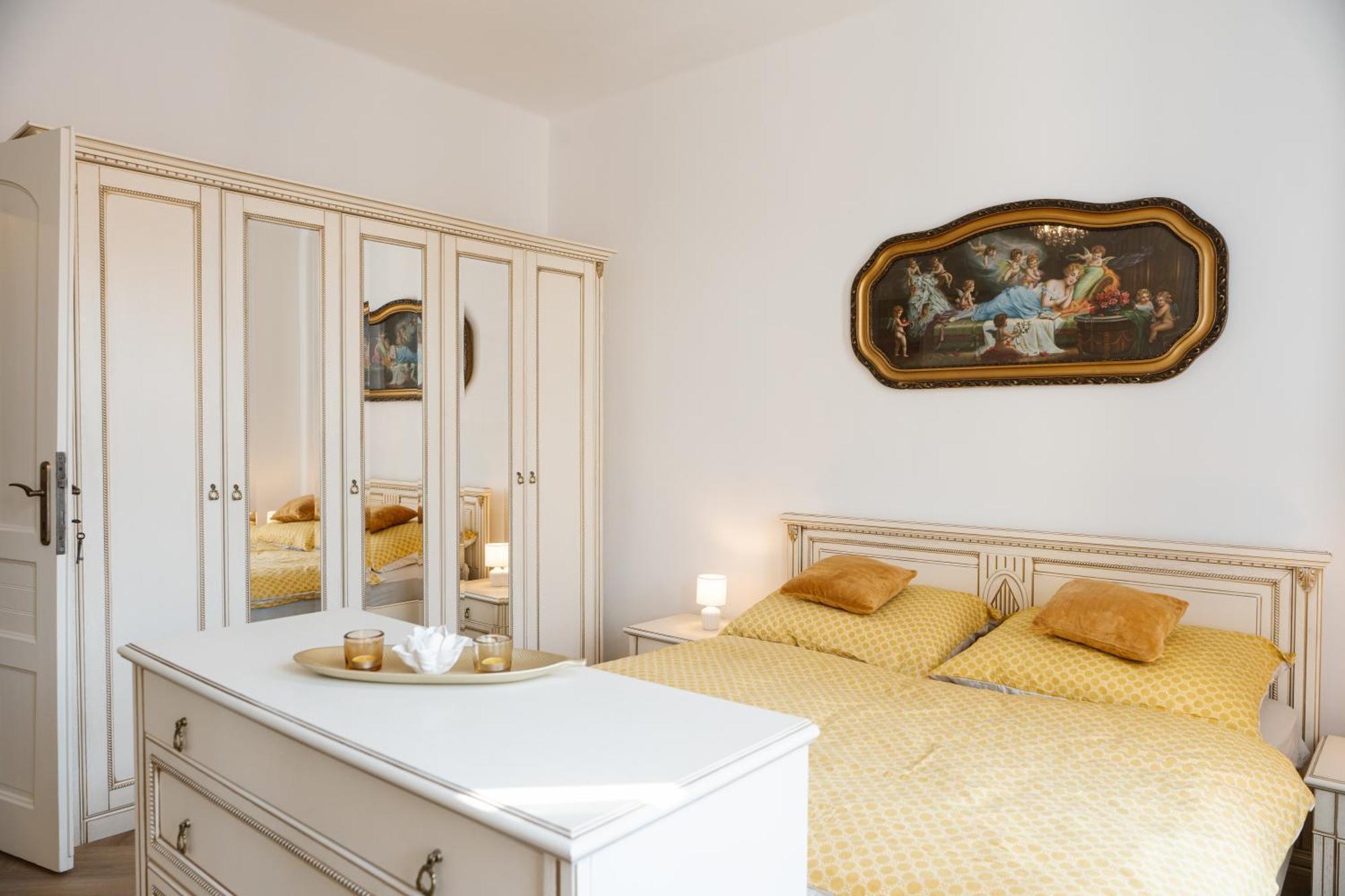 Franz Josef Apartmany, Apartman Zita 德辛 外观 照片